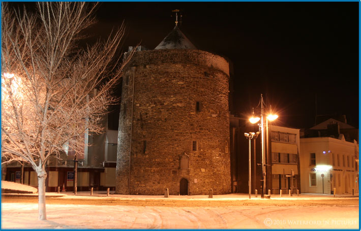 Waterford Pictures - A Snowy Reginald's Tower 